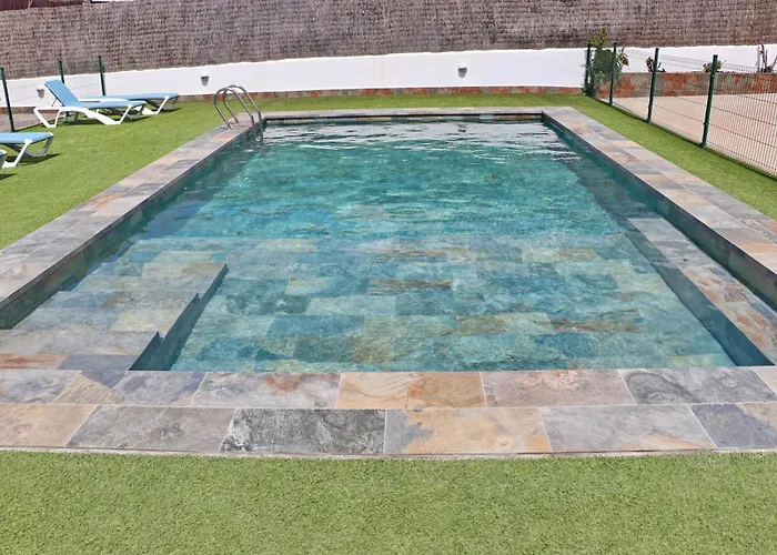 Canario I كونيل ذي لا فرونتيرا